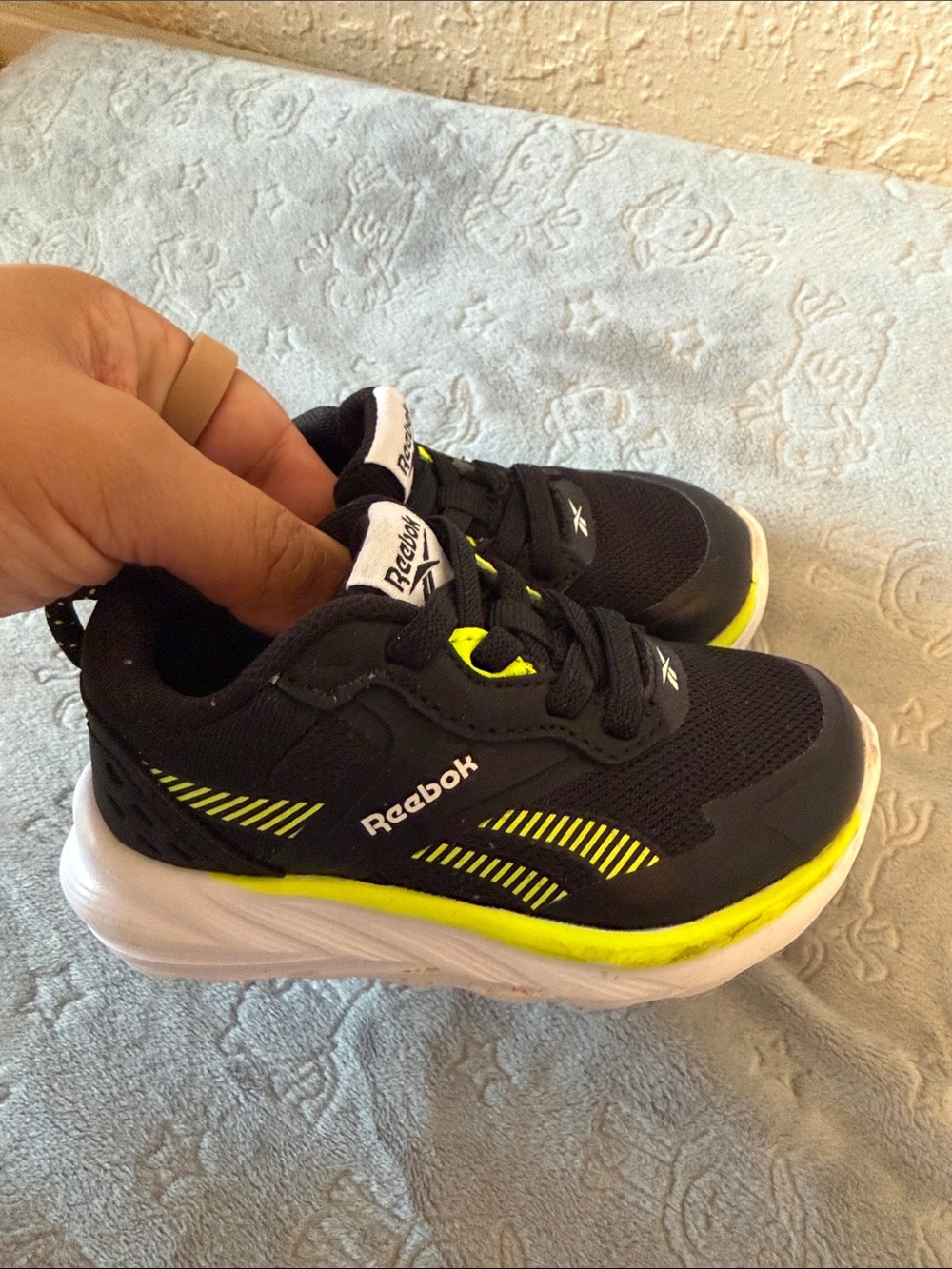 Reebok Kids Black & Neon Yellow Runner Sneakers